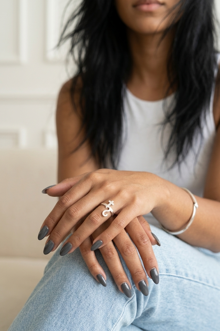 Anillo Símbolo de Saturno — Plata 925