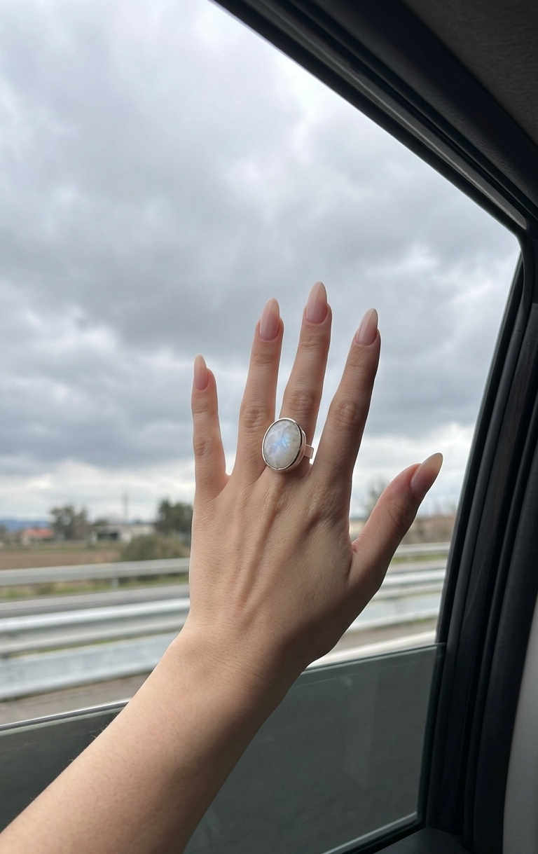 Anillo Oval Piedra Luna — Plata .925 | Orela