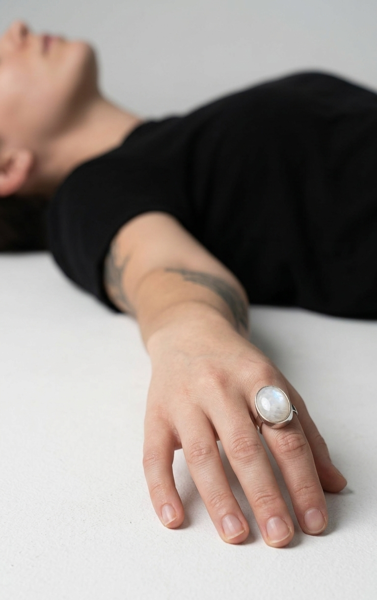 Anillo Oval Piedra Luna — Plata .925 | Orela
