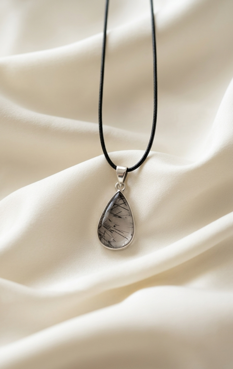 Dije de Cuarzo Turmalinado — Plata .925 | Orela